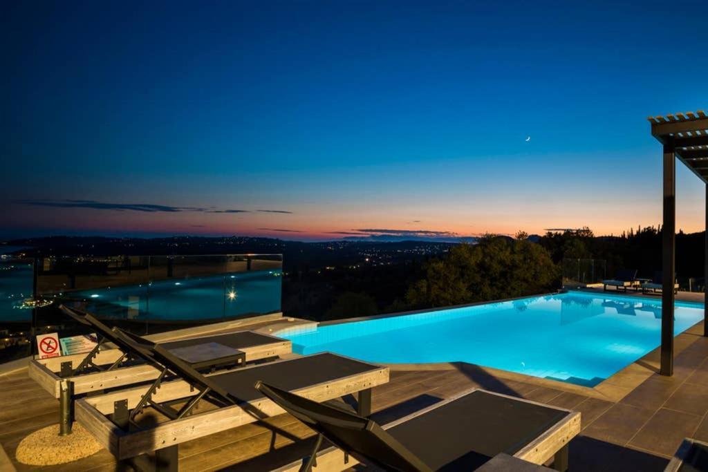 New Villa Blue With Private Pool At Trapezaki Livathos  Kültér fotó