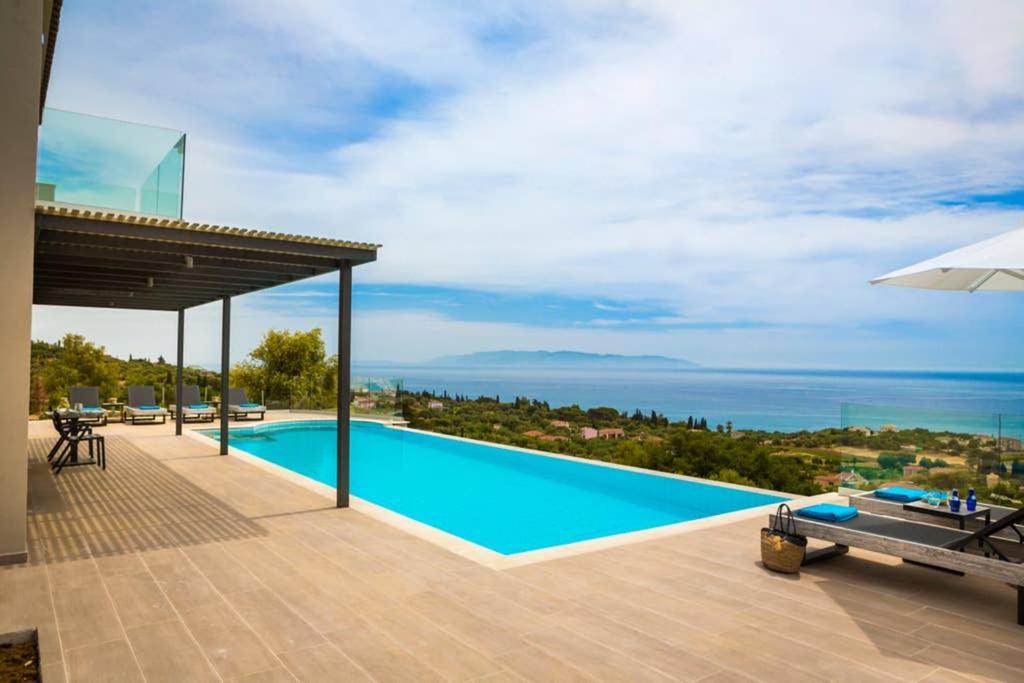 New Villa Blue With Private Pool At Trapezaki Livathos  Kültér fotó