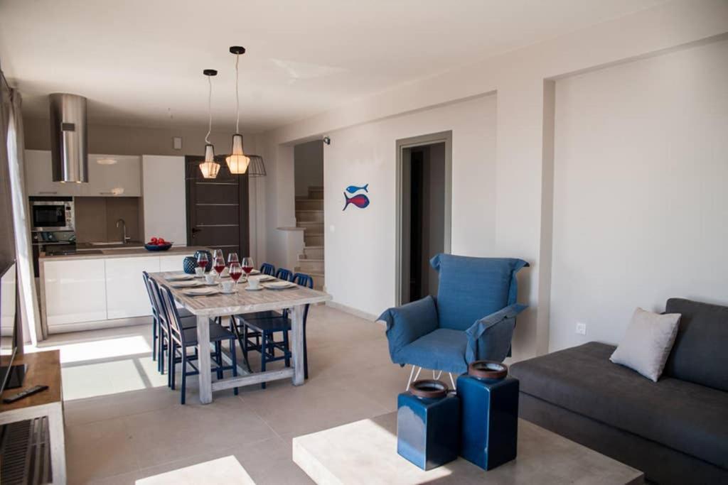 New Villa Blue With Private Pool At Trapezaki Livathos  Kültér fotó